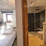 Mas Oms Otel Montnegre