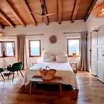 Mas Oms Otel Montnegre